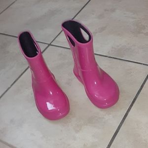 UGG-Rahjee Rain Boot for Toddlers